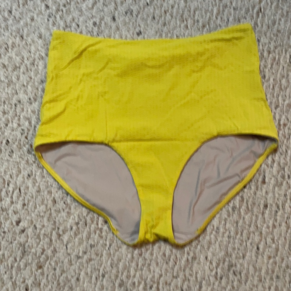 Lululemon swim bottom